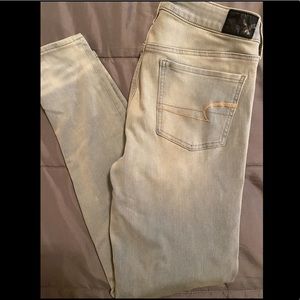 NWOT American Eagle Jeans